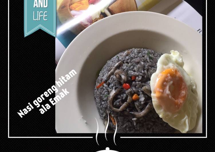 INI DIA! Cara Membuat Nasi Goreng Hitam ala Emak