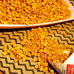 A picture of Chana daal crispy snack.