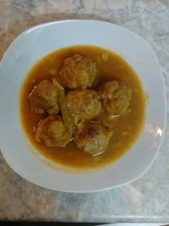 Una foto de Albóndigas en salsa de calabaza