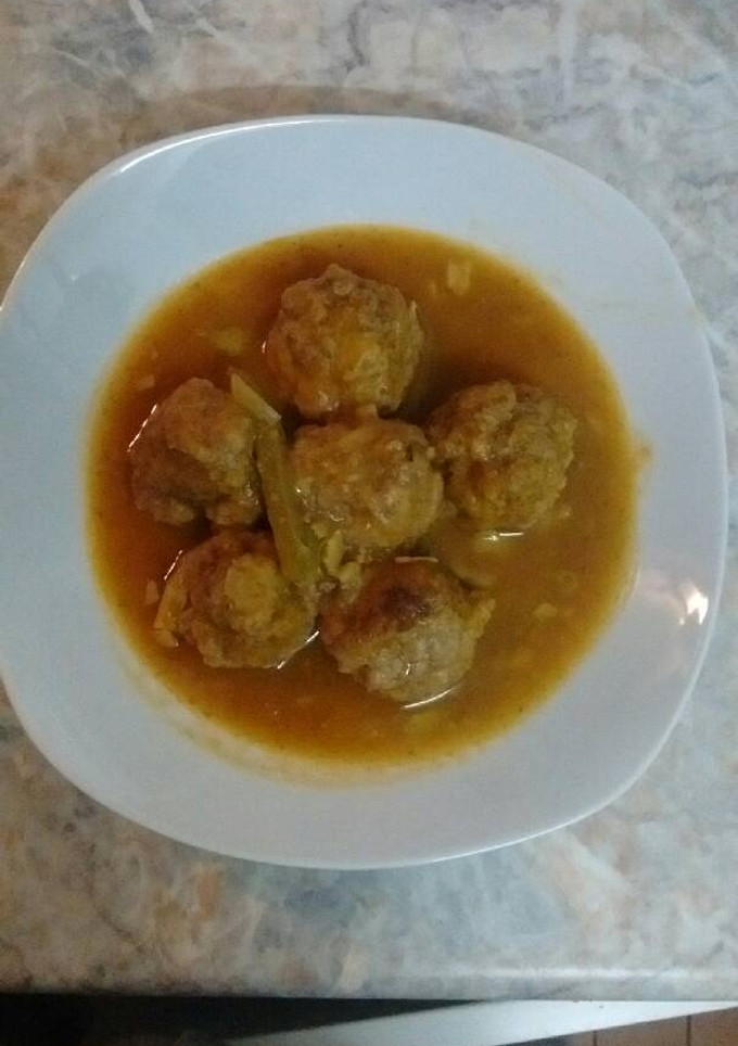 Una foto de Albóndigas en salsa de calabaza