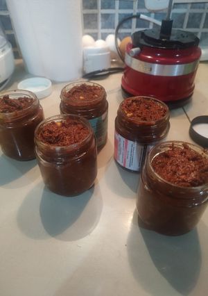 Una foto de Paté de tomate seco y aceituna negra
