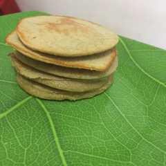 A picture of Banana Oatmeal Pancake (Pancake Pisang Oatmeal) MPASI.