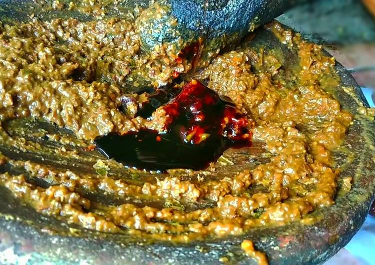 Bagaimana Menyiapkan Sambal Asam-Pedas-Manis Anti Gagal