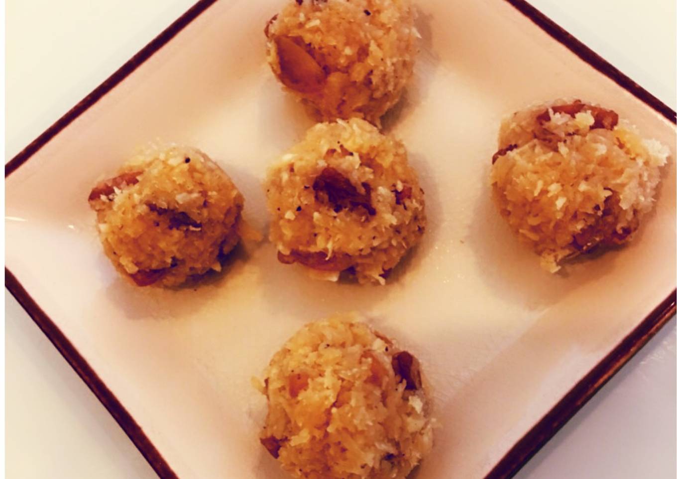 Sugarfree Coconut Laddoos