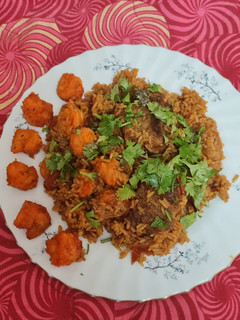 प्रोन्स फिश पुलाव(Prawns Fish Pulao Recipe in Hindi) रेसिपी मुख्य फोटो