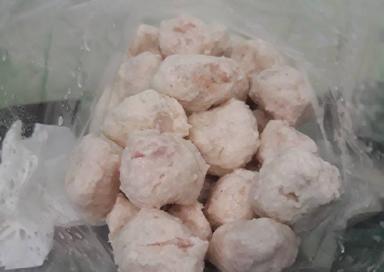 Pentol bakso ayam homemade tanpa tepung #debm