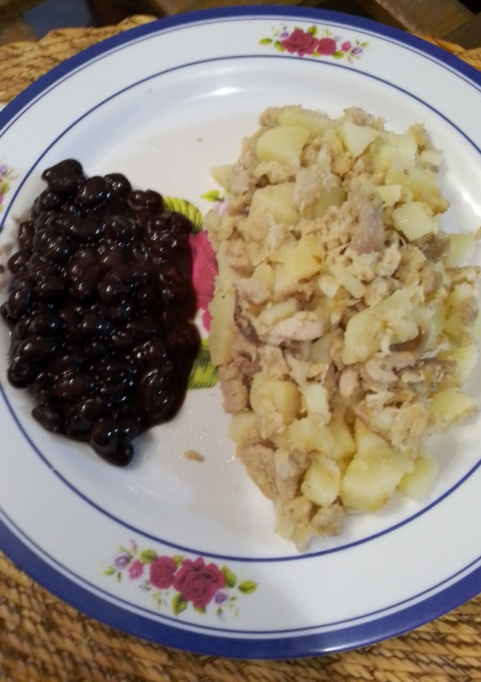 Una foto de Papas con bistec