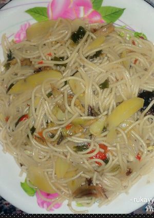 A picture of Jallof Pasta with Irish.