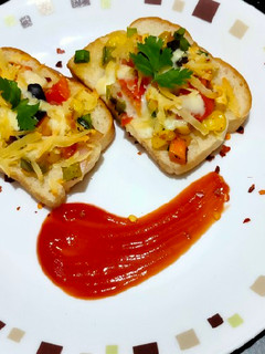 બ્રુશેટા (bruschetta Recipe in Gujarati) રેસીપી મુખ્ય ફોટો
