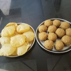 Churma Ladoo and puri A picture of Churma Ladoo and puri.