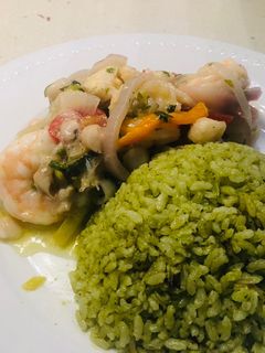 Una foto de Arroz verde a lo Chef G💪🏾🔥🇵🇷👨🏾🍳