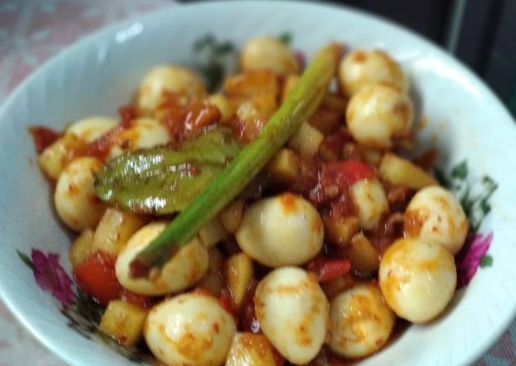 Balado kentang dan telur puyuh