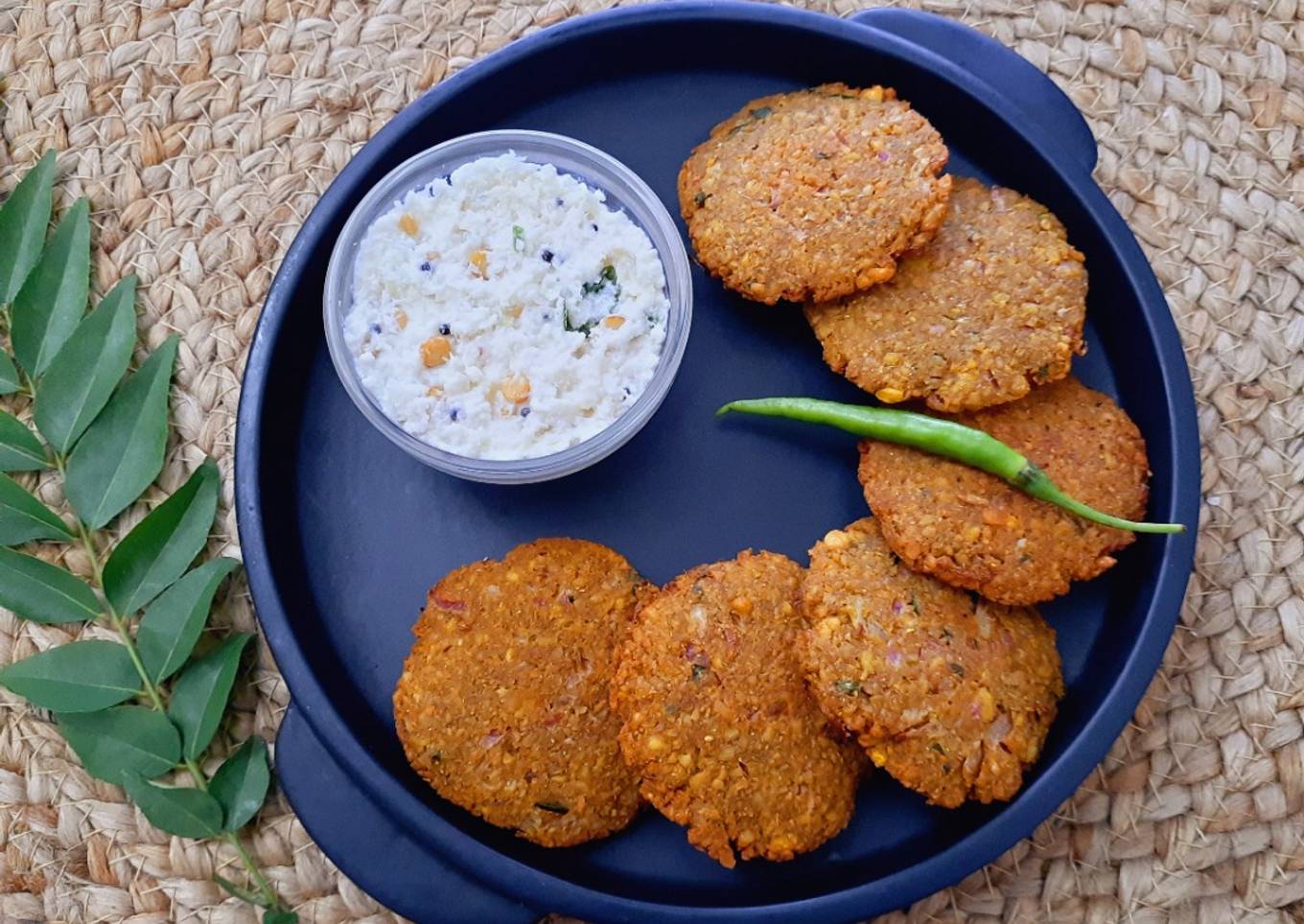 Parippu Vada (Chana Dal Vada)