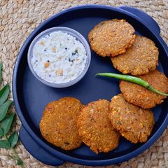 A picture of Parippu Vada (Chana Dal Vada).