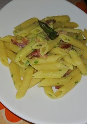 Foto di Penne asparagi e speck