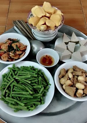 Hình của món CĐ: Cơm gia đình.