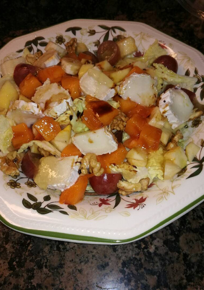 Una foto de Ensalada de fruta con miel