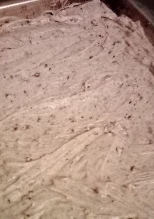 A picture of My Oreo cookie frosting.