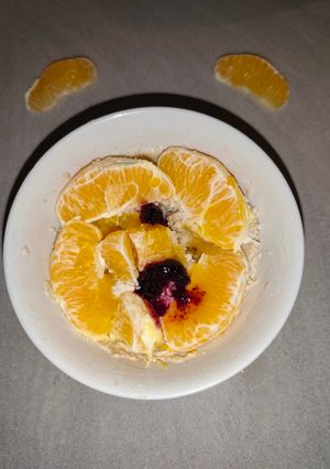 A picture of Overnight Orange Oats.