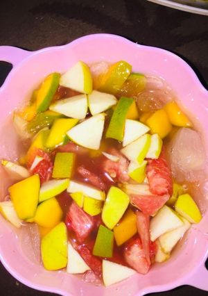 A picture of Fruit salad.