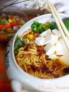 Foto resep Mie kuah pedas (Tips)