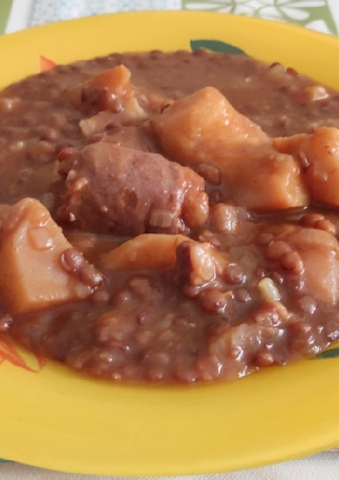 Una foto de Lentejas a mi manera