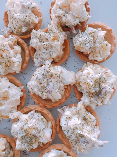Una foto de Relleno para tartaletas: ensaladilla diferente y original!