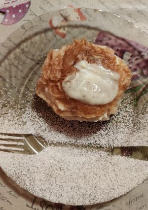 Túróval töltött zsemle recept fotója
