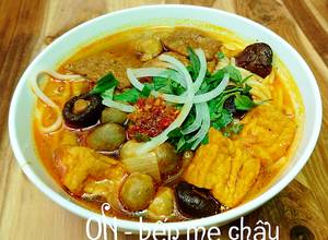 Hình của món Bún Huế Chay.