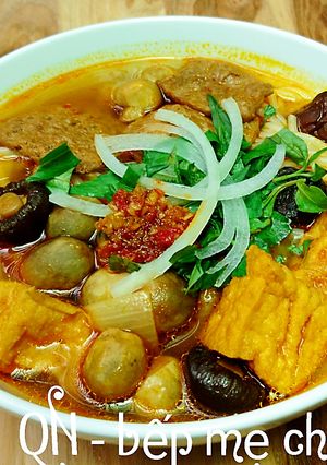 A picture of Vegetarian Bún Huế.