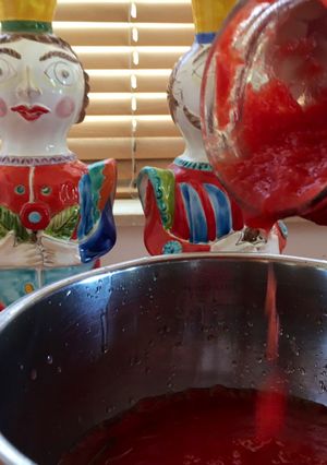 Foto di Conserva di pomodoro fresco 🌷