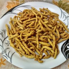A picture of Besan sev.