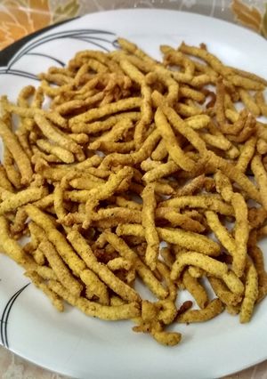 A picture of Besan sev.
