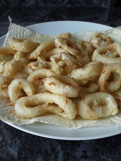 Una foto de Calamares fritos con tempura casera