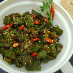 A picture of Okra Peanut Masala.