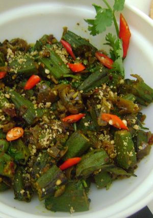 A picture of Okra Peanut Masala.