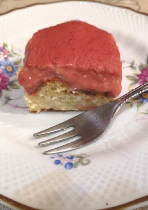 Epres, kókuszos túrókocka cukormentesen 😋🍓 recept fotója