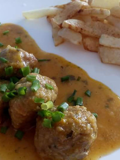 Una foto de Albóndigas en su jugo