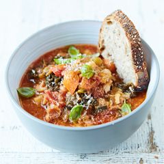 A picture of Minestrone Soup.