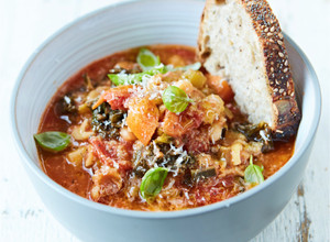 A picture of Minestrone Soup.