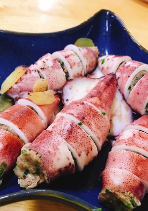 Hình của món Mực nhồi thịt hấp gừng.