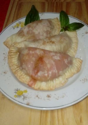 Una foto de Empanada dulce de membrillo #EmpanadaReina