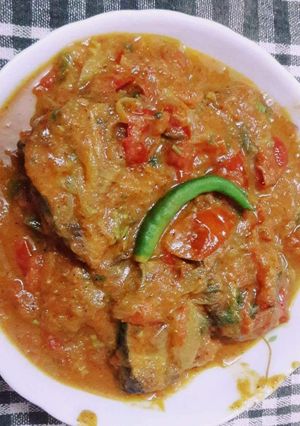 A picture of Fish tomato.