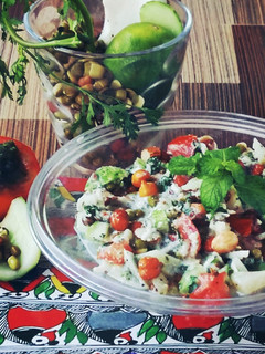 अंकुरित सलाद (Ankurit salad recipe in hindi) रेसिपी मुख्य फोटो