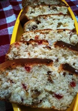 A picture of Fruit and Nut Cake.