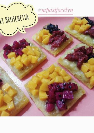 Foto resep Resep MPASI 10m+ - Sweet Bruschetta (Roti Tawar)
