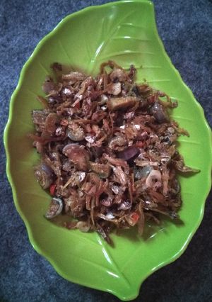 Foto resep Oseng teri dg terong bulat