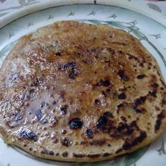 A picture of Aloo ka paratha.