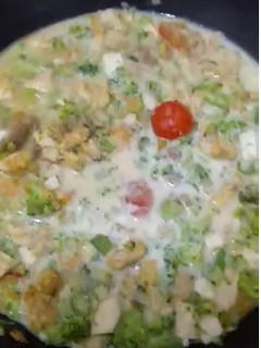 Foto resep (MPASI 6 Bulan+) Nasi Goreng Creamy Spesial ala Cahay