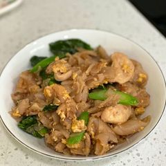 A picture of Pad See Ew.
